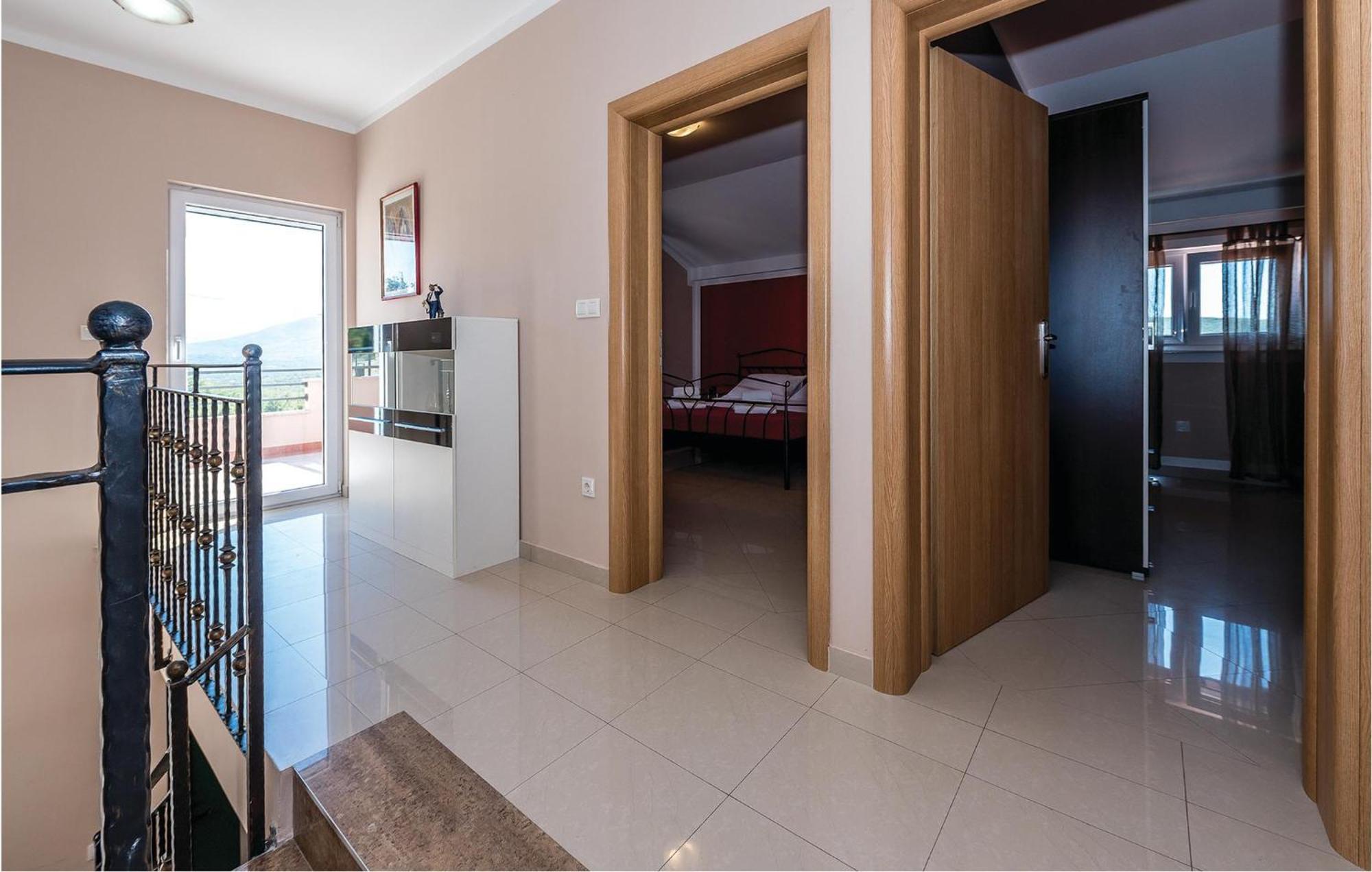 Gorgeous Home In Kijevo With Kitchen Luaran gambar