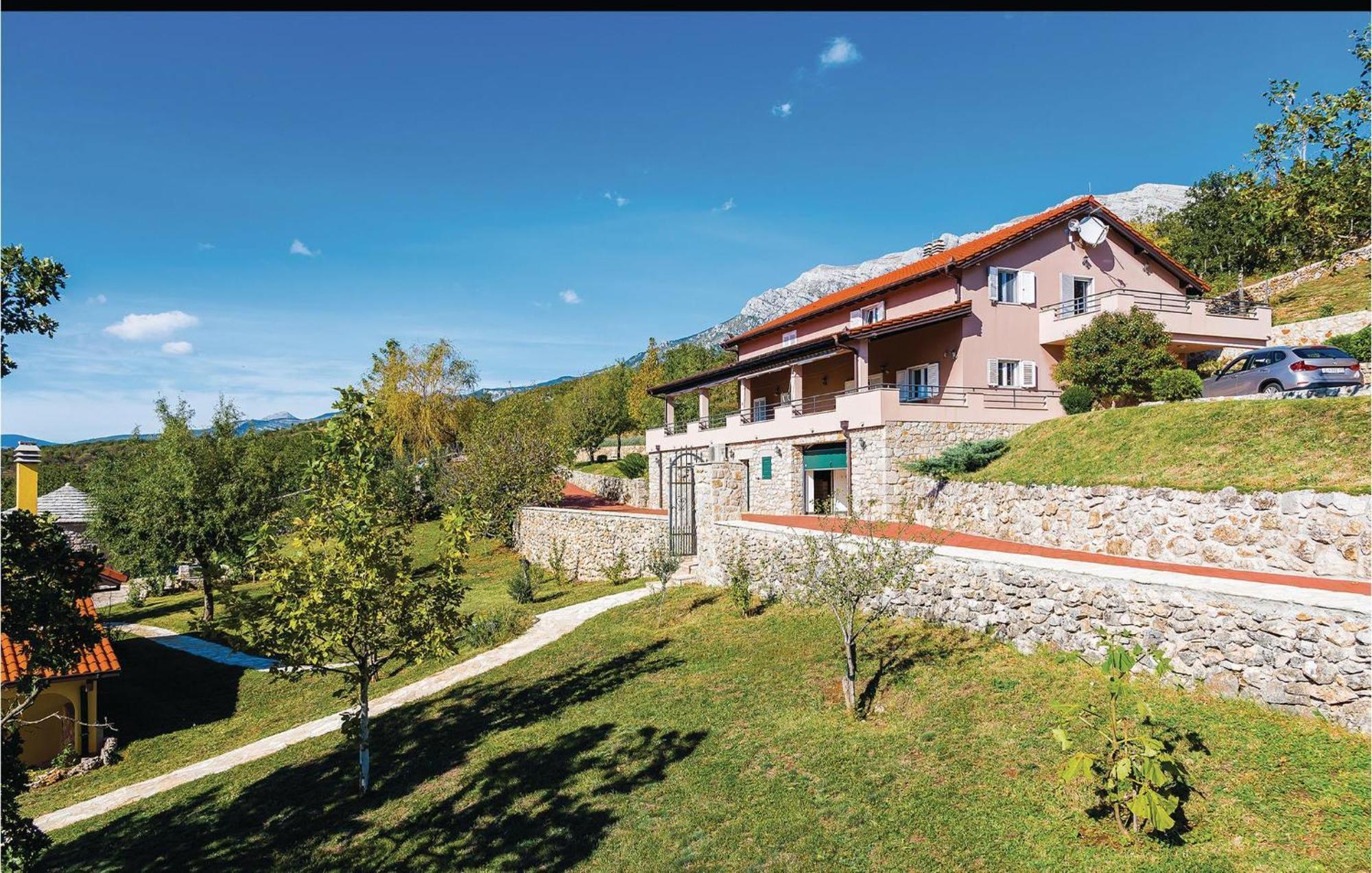 Gorgeous Home In Kijevo With Kitchen Luaran gambar