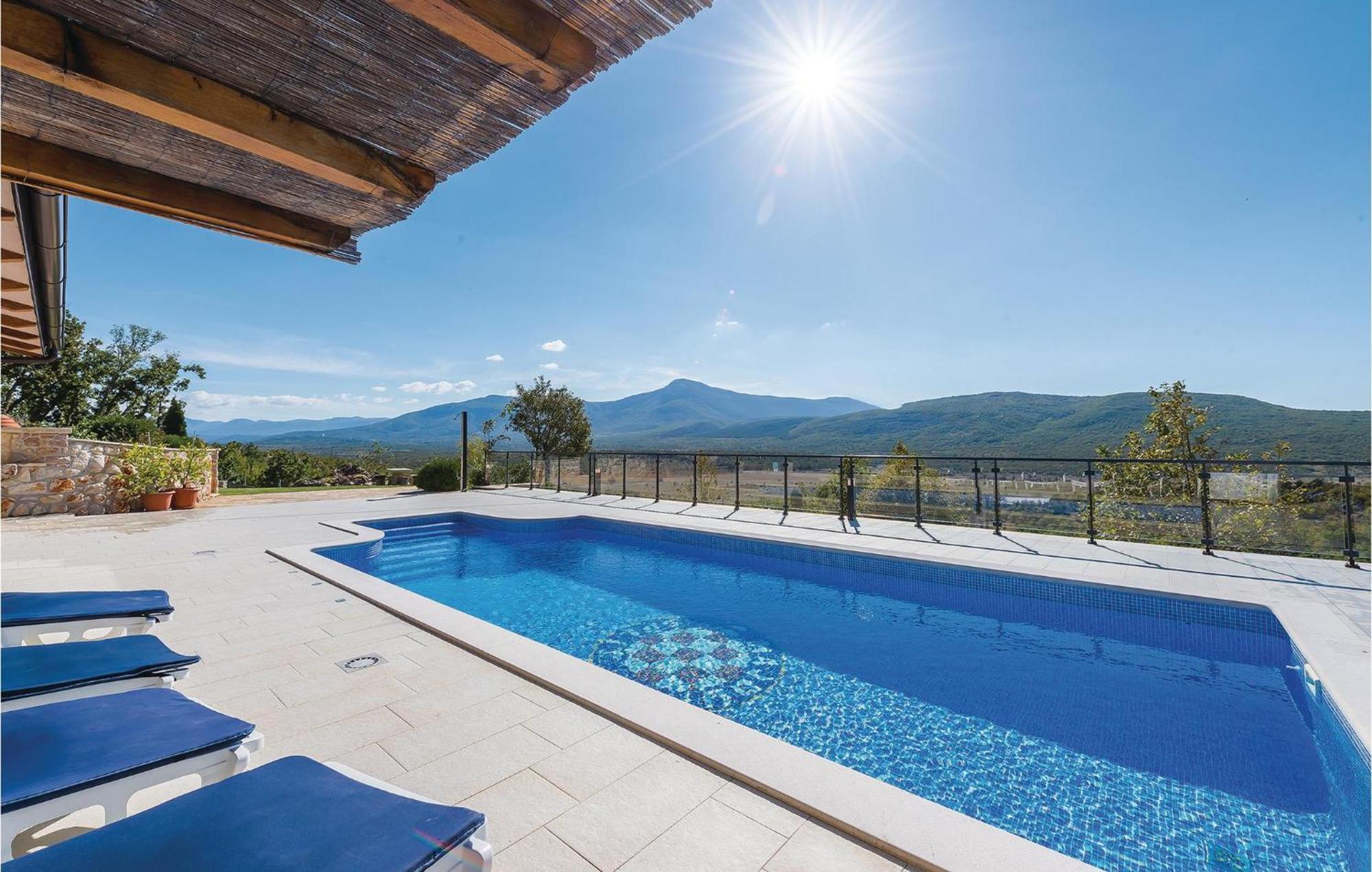 Gorgeous Home In Kijevo With Kitchen Luaran gambar